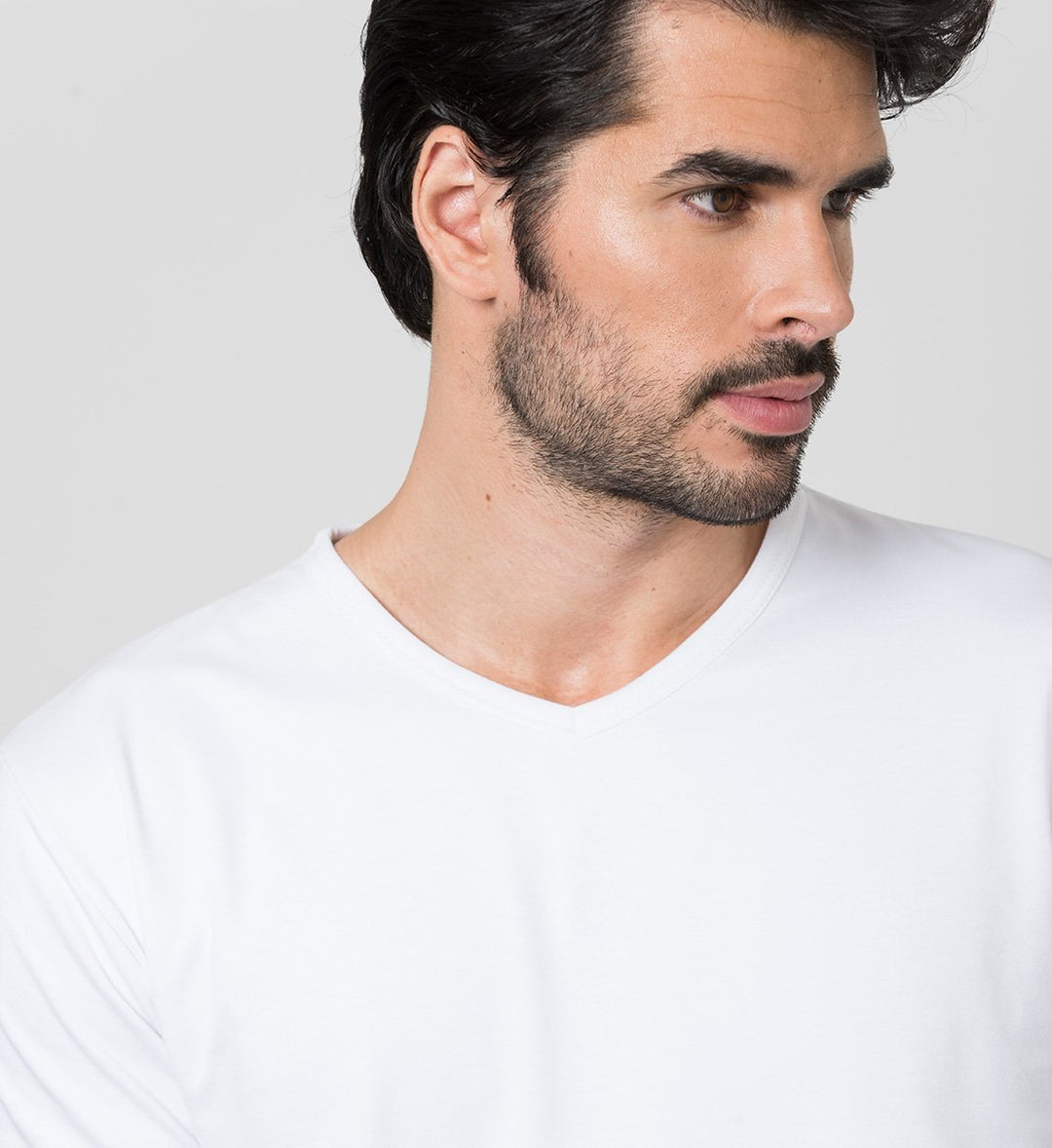 MaxDry V Neck T-shirt White extra underarm protection