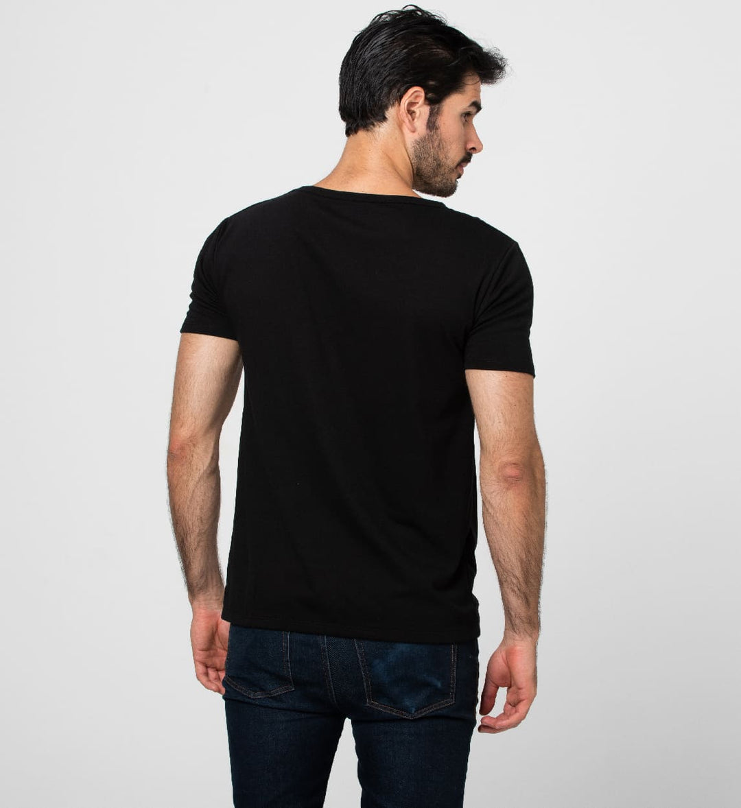 Camiseta Antisudor Cuello V Grande Negro